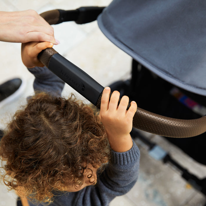 The stroller that grows with your family: Explore the magic of city select® 2